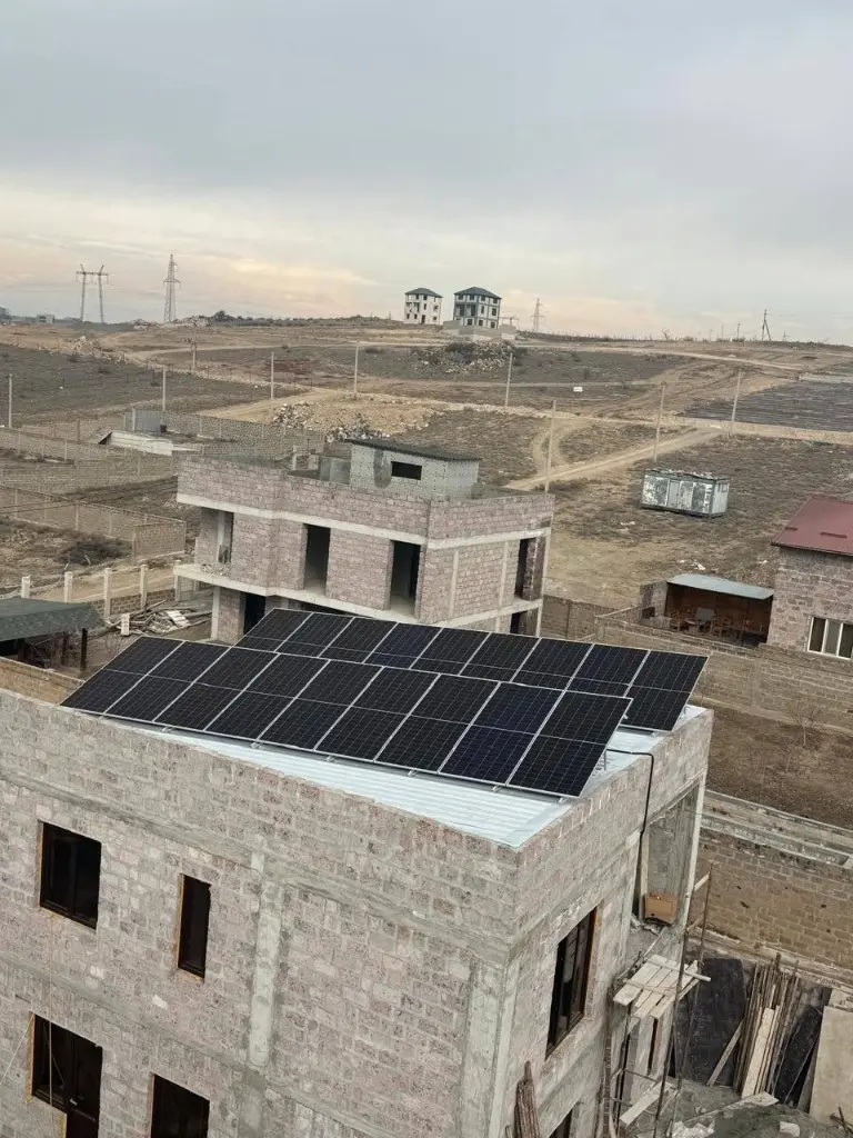 Բնակելի տան տանիքային արևային կայան